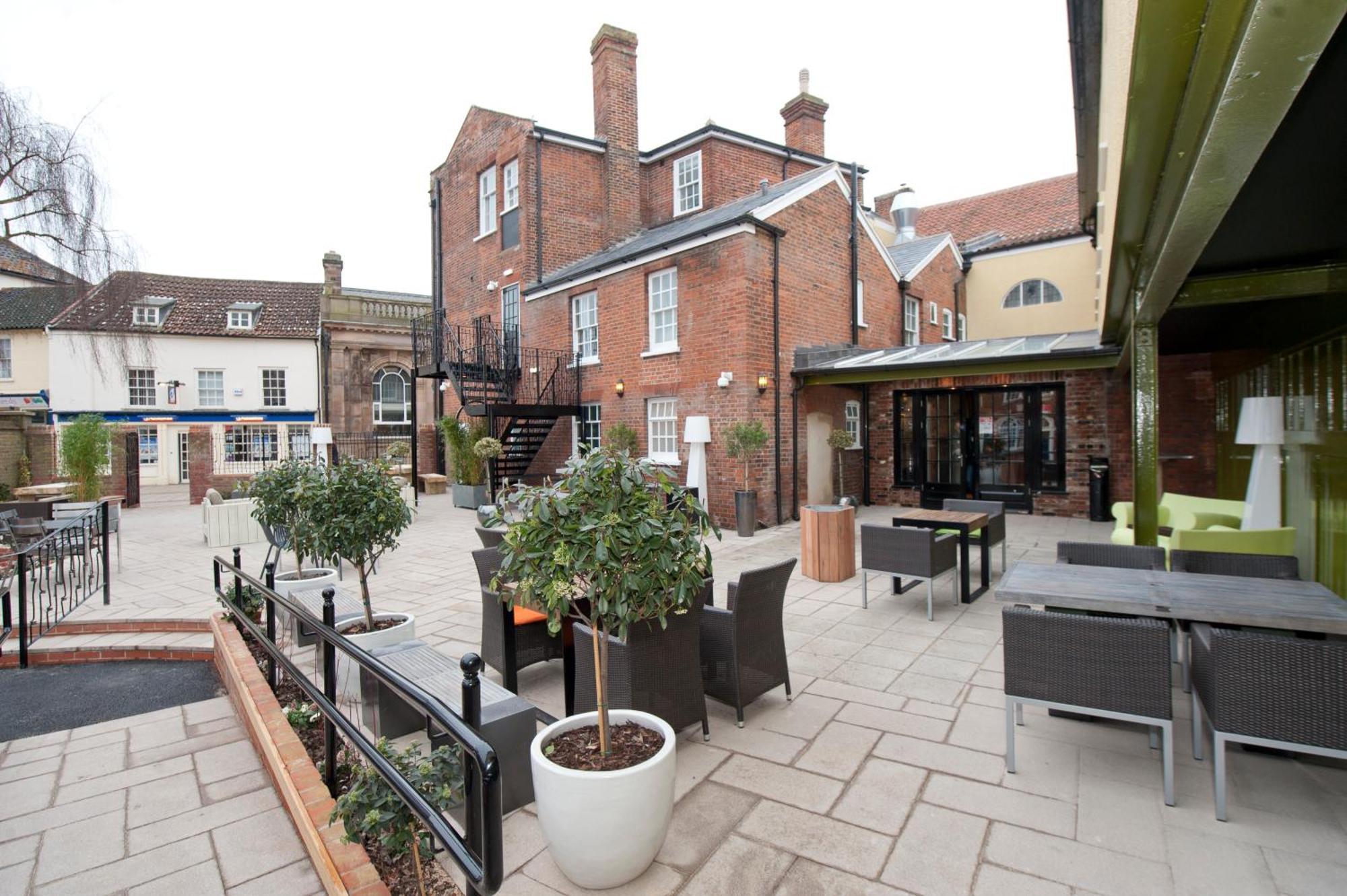 The King'S Head Hotel Wetherspoon Beccles Exteriér fotografie