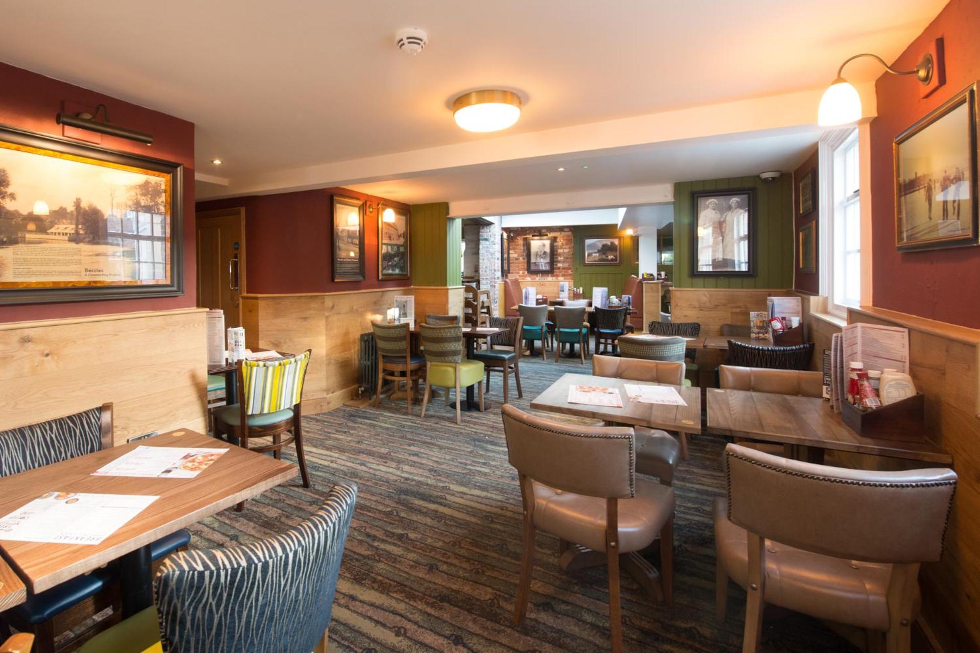 The King'S Head Hotel Wetherspoon Beccles Exteriér fotografie